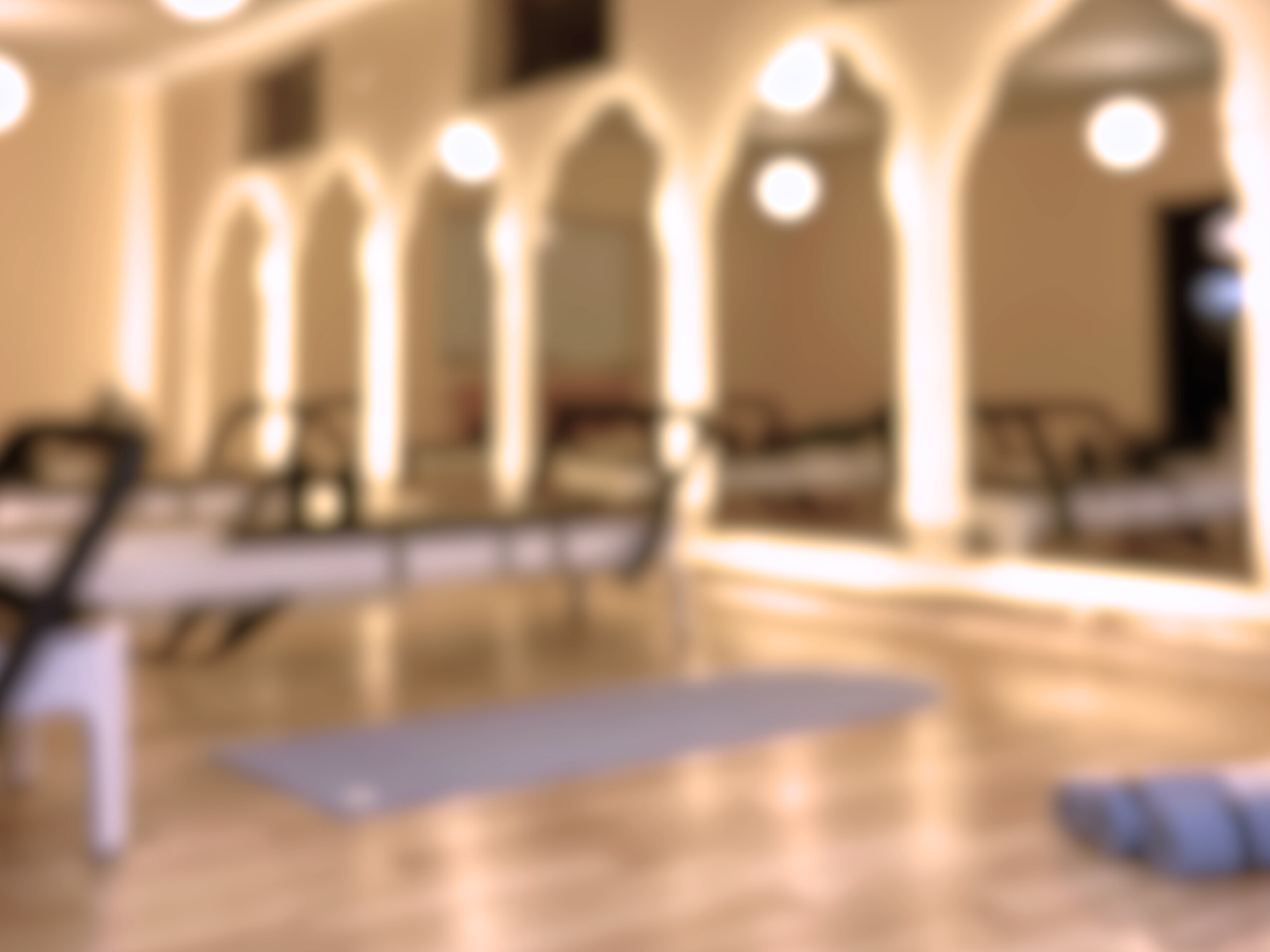 Studio Pilatesu w Otwocku, sala do ćwiczeń indywidualnych i grupowych na reformerach
